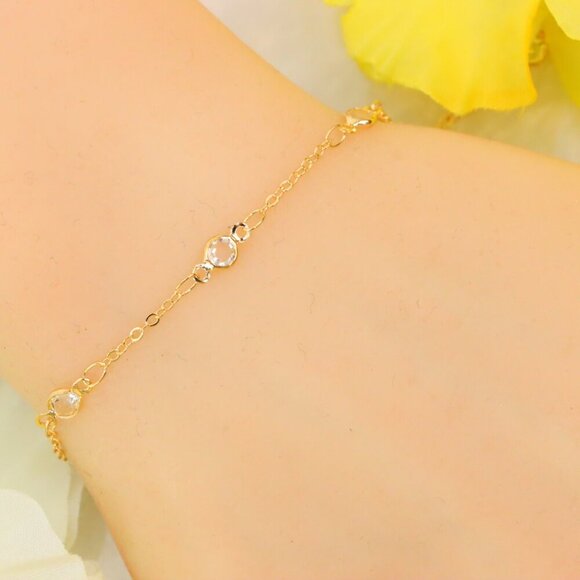 Minimalist Bracelet, Sleek & Modern Design, Women’s Fashion, YC110371-B - Picture 6 of 10